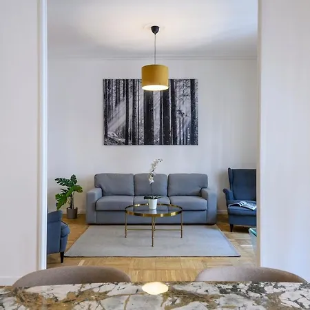 Vigoni 3 - Elegant For 6 People ميلان