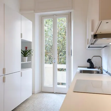 Vigoni 3 - Elegant For 6 People شقة *
